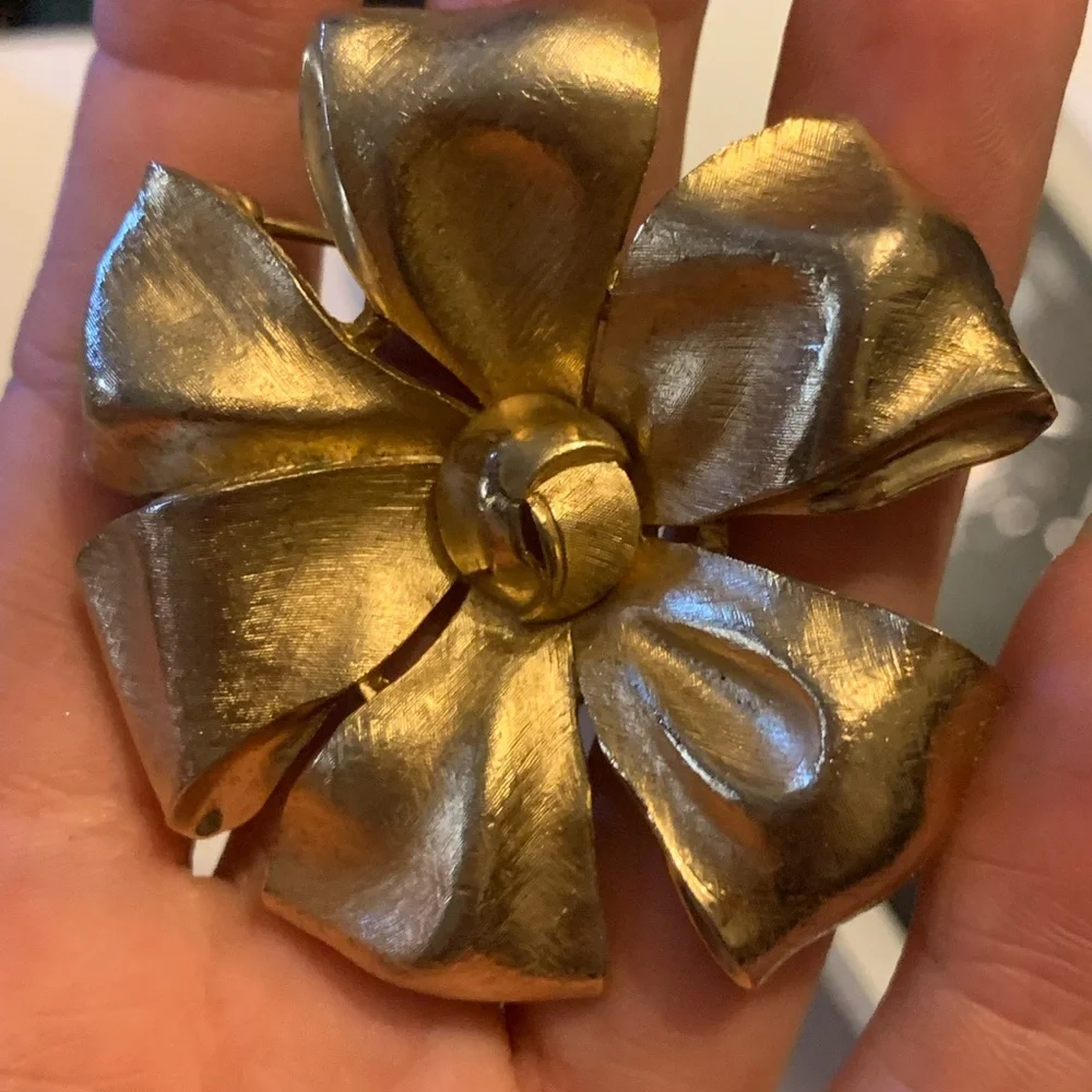 Brooch - Picture 6 of 7